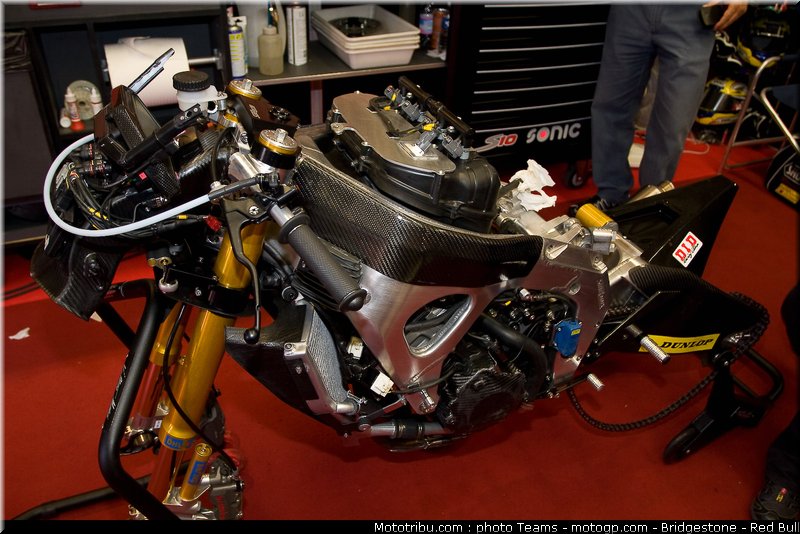 moto2_technomag_cip_02_italie_2010