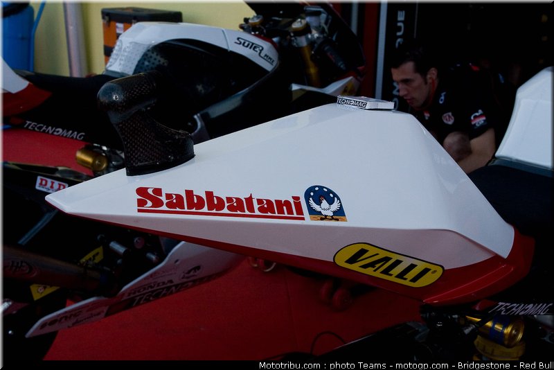 moto2_technomag_cip_08_italie_2010