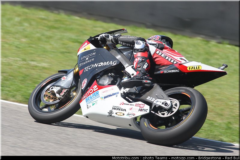 moto2_tomizawa_01_italie_2010