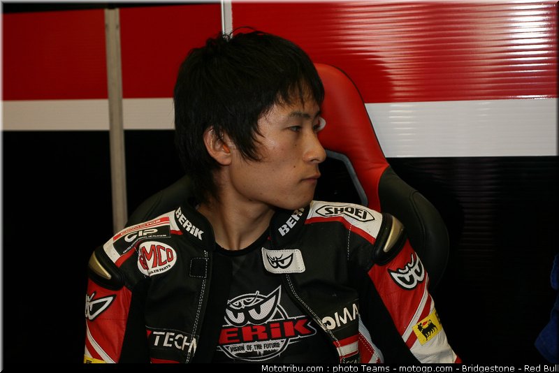 moto2_tomizawa_10_italie_2010