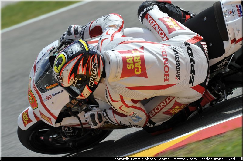 motogp_melandri_30_italie_2010