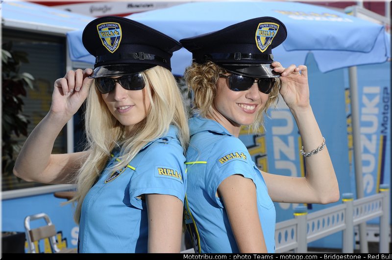 motogp_pitbabes_italie_2010_010