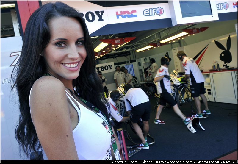motogp_pitbabes_italie_2010_019
