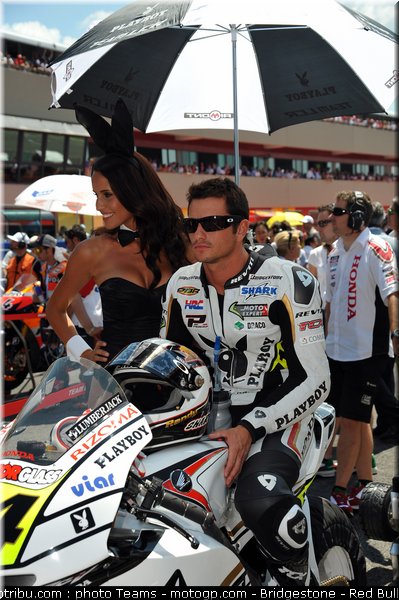 motogp_pitbabes_italie_2010_029