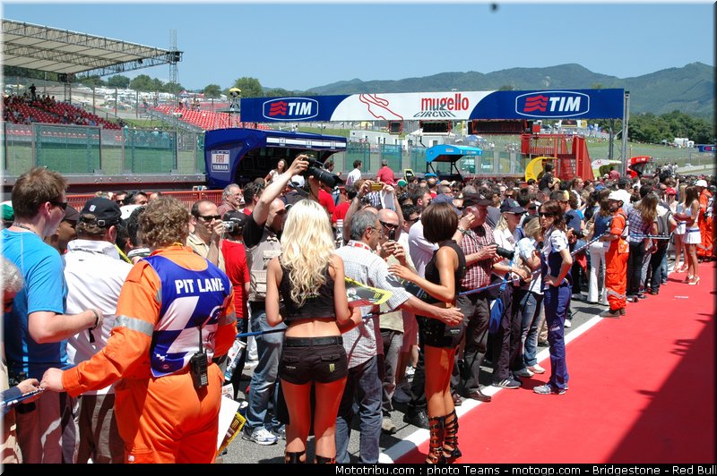 motogp_pitbabes_italie_2010_053