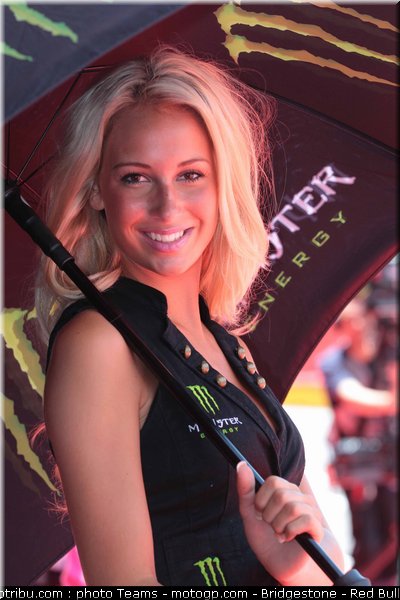 motogp_pitbabes_italie_2010_055