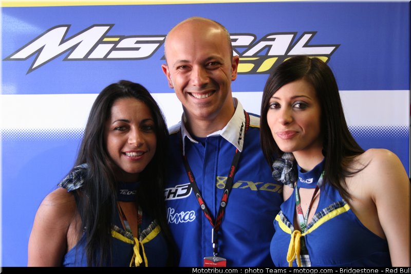 motogp_pitbabes_italie_2010_059