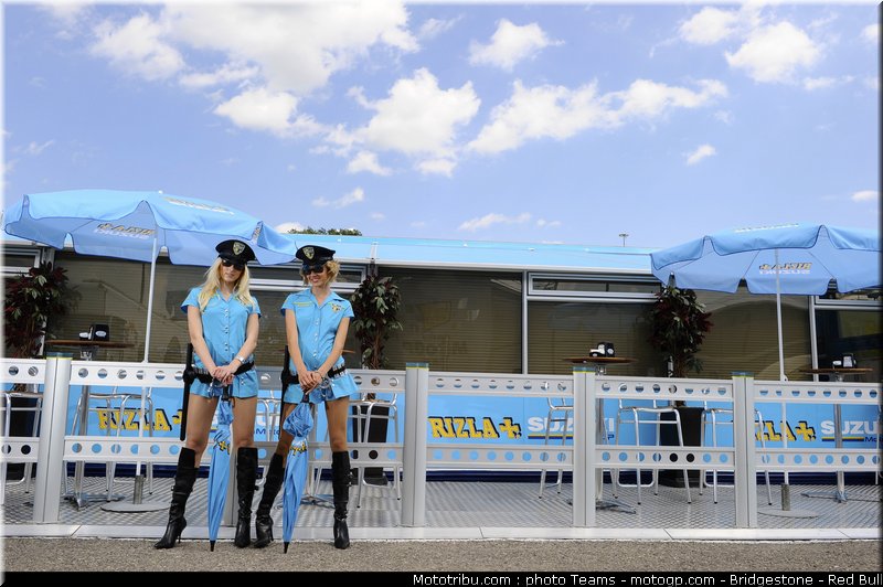 motogp_pitbabes_italie_2010_070