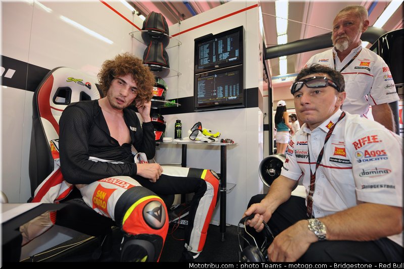 motogp_simoncelli_17_italie_2010