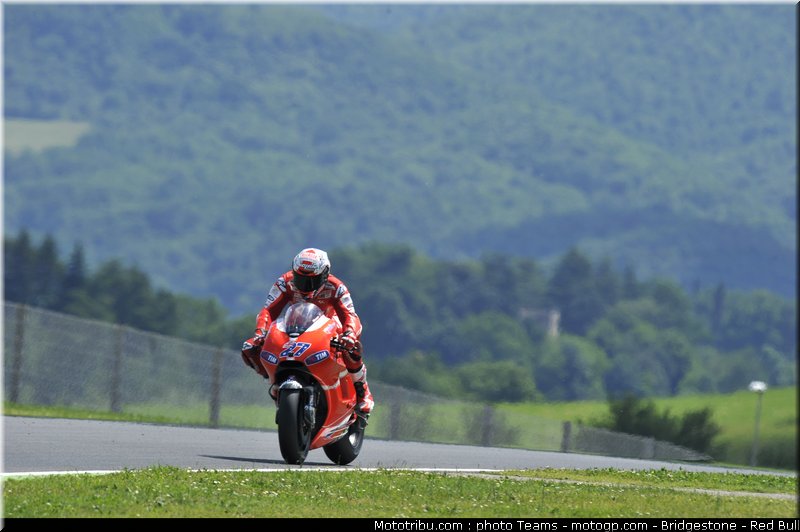 motogp_stoner_12_italie_2010