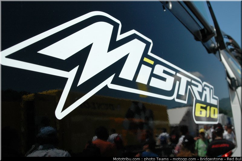motogp_tech3_7_italie_2010