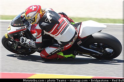 moto2_aegerter_4_italie_2010.jpg