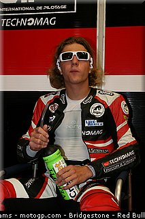 moto2_aegerter_5_italie_2010.jpg