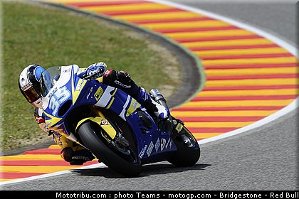 moto2_derosa_01_italie_2010.jpg
