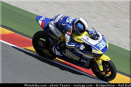 moto2_derosa_05_italie_2010.jpg