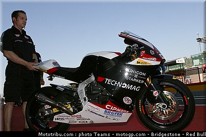 moto2_technomag_cip_18_italie_2010.jpg