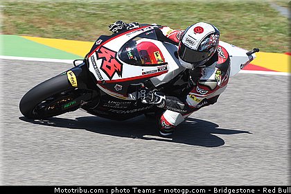 moto2_tomizawa_07_italie_2010.jpg