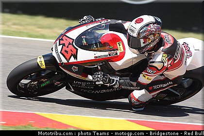 moto2_tomizawa_08_italie_2010.jpg