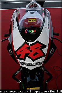 moto2_tomizawa_11_italie_2010.jpg