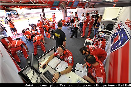 motogp_ducati_3_italie_2010.JPG