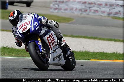motogp_lorenzo_12_italie_2010.jpg