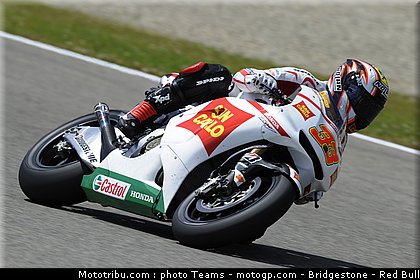 motogp_melandri_03_italie_2010.JPG