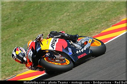 motogp_pedrosa_15_italie_2010.jpg