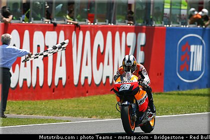 motogp_pedrosa_20_italie_2010.jpg