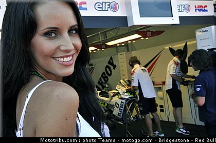motogp_pitbabes_italie_2010_023.jpg