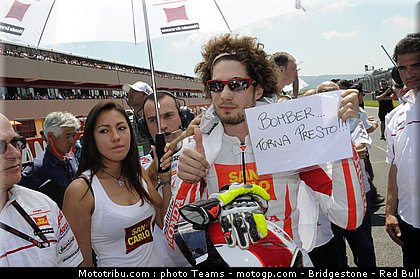motogp_pitbabes_italie_2010_035.JPG