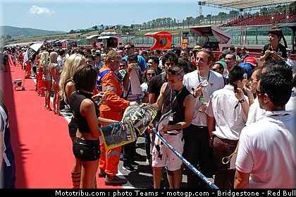 motogp_pitbabes_italie_2010_052.jpg