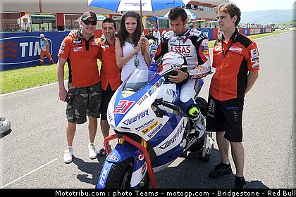motogp_pitbabes_italie_2010_075.jpg