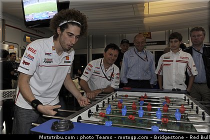 motogp_simoncelli_01_italie_2010.jpg