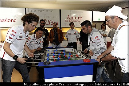 motogp_simoncelli_04_italie_2010.jpg