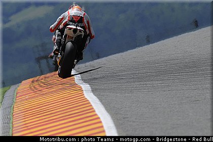 motogp_simoncelli_08_italie_2010.JPG