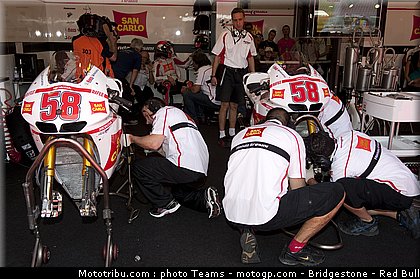 motogp_simoncelli_09_italie_2010.JPG