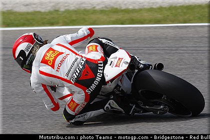 motogp_simoncelli_13_italie_2010.jpg