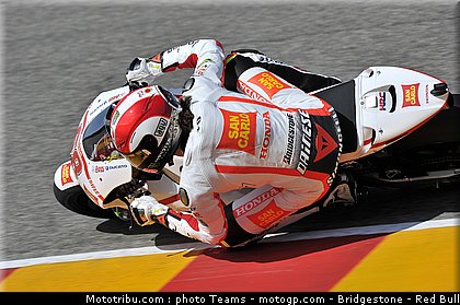 motogp_simoncelli_21_italie_2010.jpg