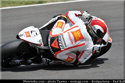 motogp_simoncelli_24_italie_2010.JPG