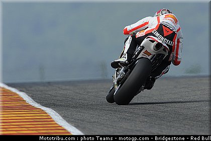 motogp_simoncelli_25_italie_2010.jpg