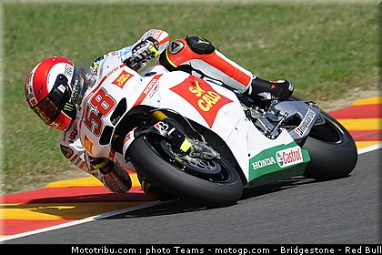 motogp_simoncelli_27_italie_2010.jpg
