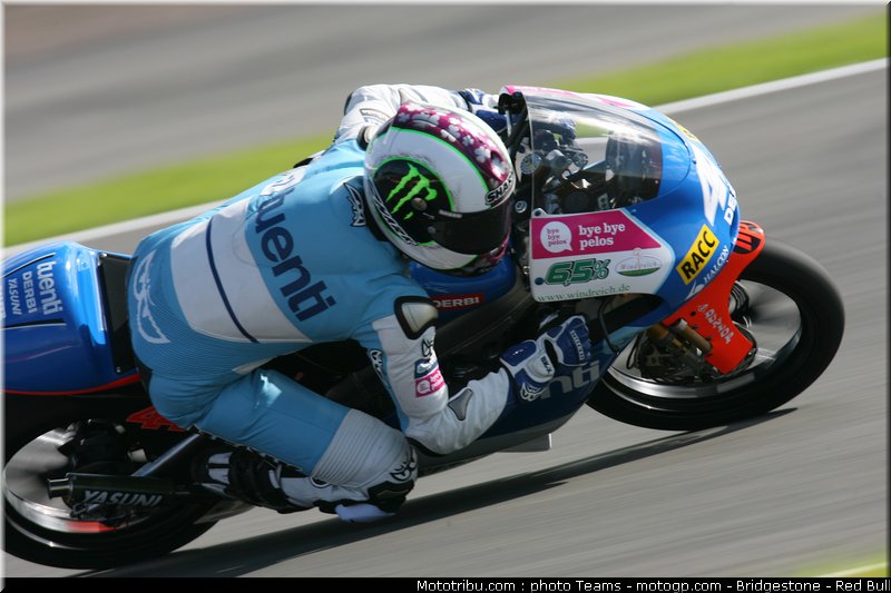125_espargaro_angleterre_2010