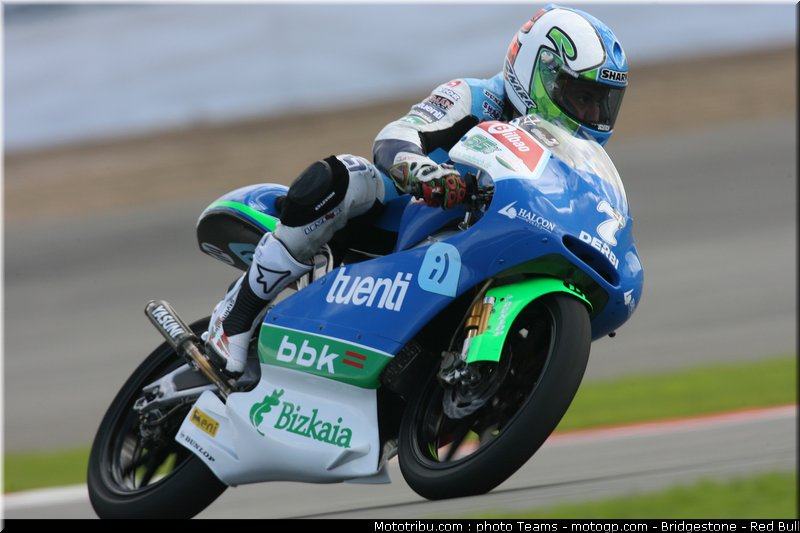 125_vasquez_angleterre_2010