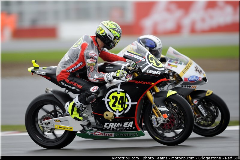 moto2_angleterre_2010_015
