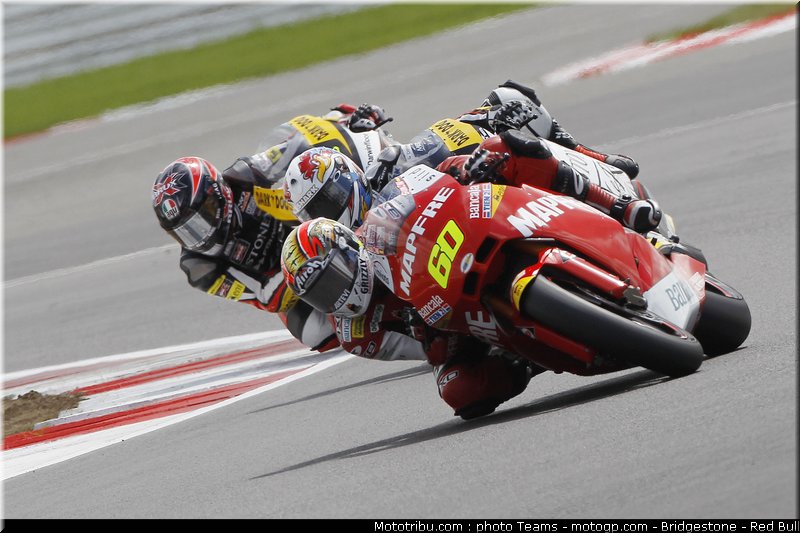 moto2_angleterre_2010_022