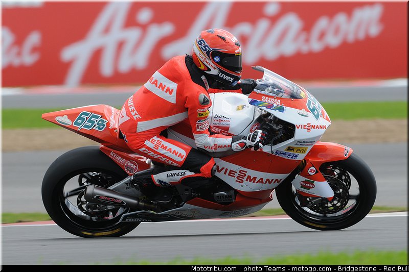 moto2_bradl_05_angleterre_2010