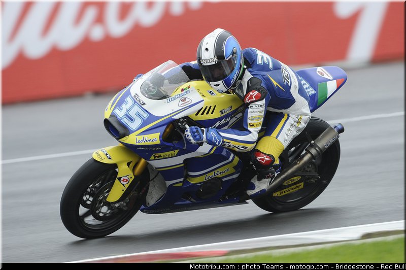 moto2_derosa_06_angleterre_2010