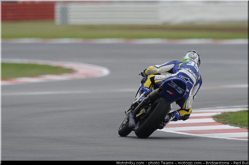 moto2_derosa_07_angleterre_2010