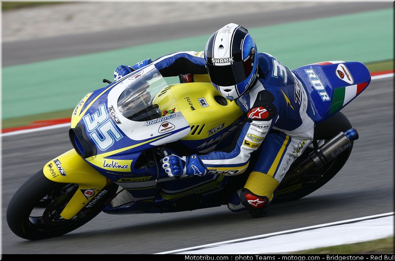 moto2_derosa_15_angleterre_2010