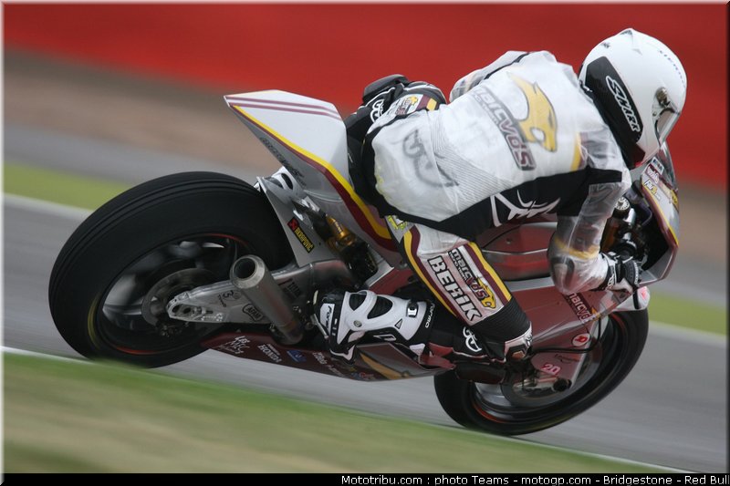 moto2_faubel_2_angleterre_2010